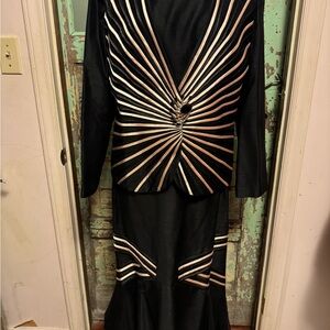 Elegant Black and White Women's Dress Suit